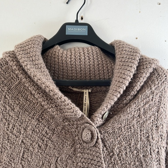 Bellekat one button curved button cardigan - Picture 3 of 10